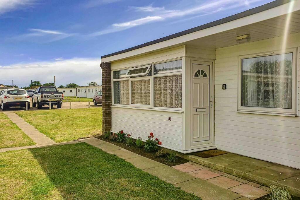 The Beach Hut Scratby Exterior photo